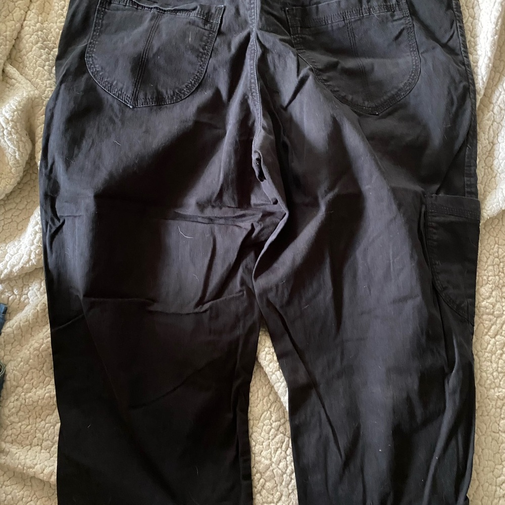 Women's Black Cargo Shorts